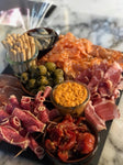 tapasbord vlees ( ideaal als hapje voor de kaasschotel)